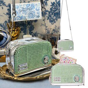 🆕 BETSEY JOHNSON 🧿 NWOT Get Toasted Green Crossbody Bag * NO POPTART WALLET*